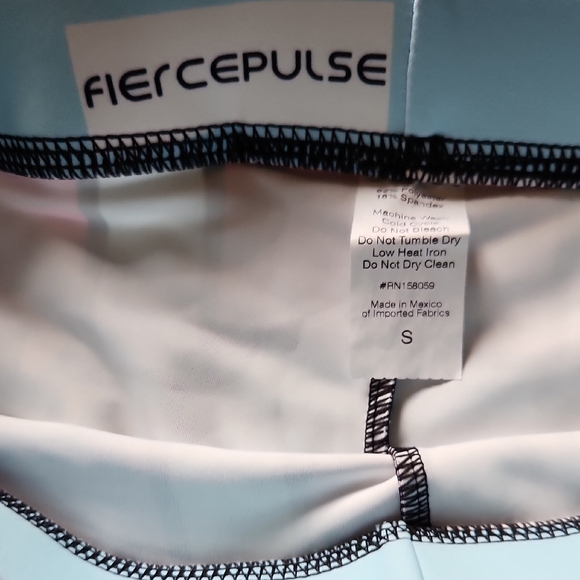 Cartoon Style Blue Leggings - Picture 2 of 8